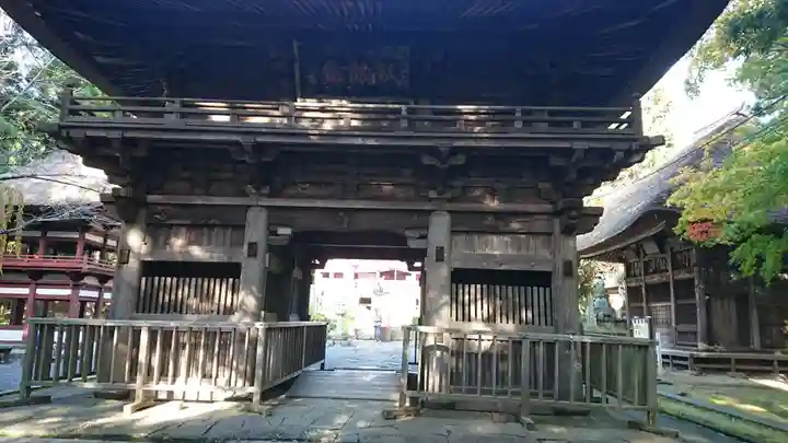 西明寺の山門・神門