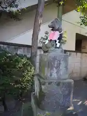 元宿堰稲荷神社の狛犬