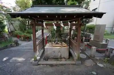 江島杉山神社の手水舎
