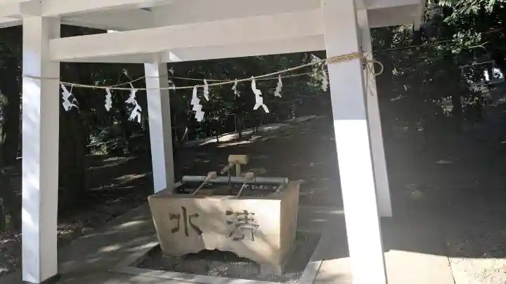 鳥羽神明社の{uncategorized: "未分類", other: "その他", undefined: "問題あり", building: "その他建物", grave: "お墓", sacred_gate: "鳥居", guardian: "狛犬", statue: "像", buddha: "仏像", history: "歴史", nature: "自然", garden: "庭園", animal: "動物", pagoda: "塔", temizu: "手水舎", mountain_gate: "山門・神門", sanctuary: "本殿・本堂", subordinate: "末社・摂社", art: "芸術", scenery: "景色", jizo: "地蔵", ema: "絵馬", goshuin: "御朱印", omikuji: "おみくじ", items: "授与品その他", amulet: "お守り", goshuincho: "御朱印帳", eats: "食事", festival: "お祭り", votive_dance: "神楽", shichigosan: "七五三参", wedding: "結婚式", experience: "体験その他", initially: "初詣", around: "周辺", anti_infection: "感染症対策"}