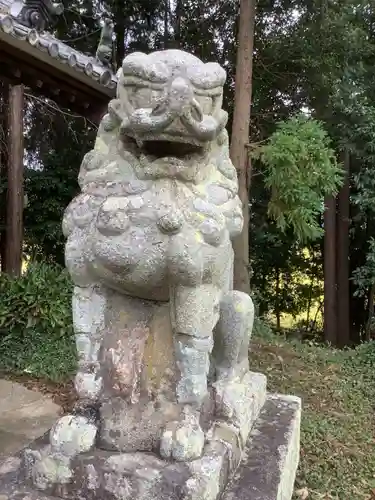 三明神社の狛犬