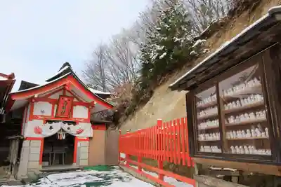 高屋敷稲荷神社の末社・摂社