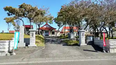 教信寺の本殿・本堂