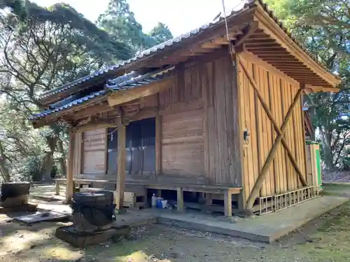 三ｹ谷神社の本殿・本堂