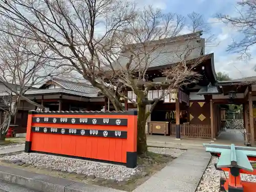 車折神社の本殿