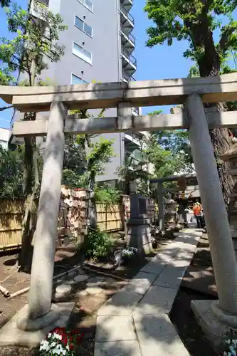 高円寺氷川神社の鳥居