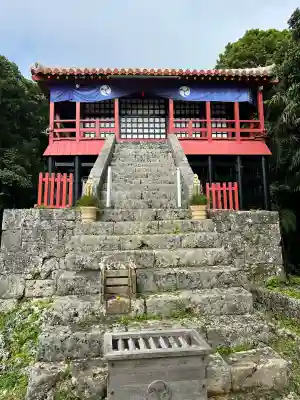 末吉宮の{uncategorized: "未分類", other: "その他", undefined: "問題あり", building: "その他建物", grave: "お墓", sacred_gate: "鳥居", guardian: "狛犬", statue: "像", buddha: "仏像", history: "歴史", nature: "自然", garden: "庭園", animal: "動物", pagoda: "塔", temizu: "手水舎", mountain_gate: "山門・神門", sanctuary: "本殿・本堂", subordinate: "末社・摂社", art: "芸術", scenery: "景色", jizo: "地蔵", ema: "絵馬", goshuin: "御朱印", omikuji: "おみくじ", items: "授与品その他", amulet: "お守り", goshuincho: "御朱印帳", eats: "食事", festival: "お祭り", votive_dance: "神楽", shichigosan: "七五三参", wedding: "結婚式", experience: "体験その他", initially: "初詣", around: "周辺", anti_infection: "感染症対策"}