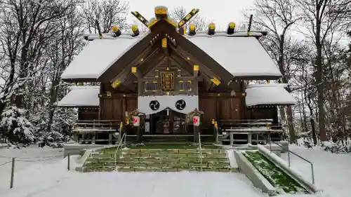 旭川神社の本殿