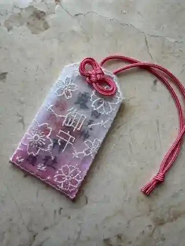 露天神社（お初天神）の{uncategorized: "未分類", other: "その他", undefined: "問題あり", building: "その他建物", grave: "お墓", sacred_gate: "鳥居", guardian: "狛犬", statue: "像", buddha: "仏像", history: "歴史", nature: "自然", garden: "庭園", animal: "動物", pagoda: "塔", temizu: "手水舎", mountain_gate: "山門・神門", sanctuary: "本殿・本堂", subordinate: "末社・摂社", art: "芸術", scenery: "景色", jizo: "地蔵", ema: "絵馬", goshuin: "御朱印", omikuji: "おみくじ", items: "授与品その他", amulet: "お守り", goshuincho: "御朱印帳", eats: "食事", festival: "お祭り", votive_dance: "神楽", shichigosan: "七五三参", wedding: "結婚式", experience: "体験その他", initially: "初詣", around: "周辺", anti_infection: "感染症対策"}