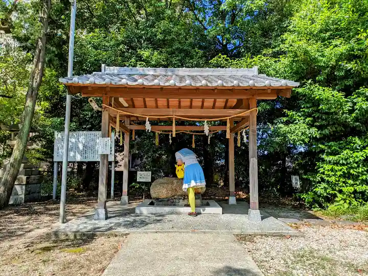 和爾良神社(猪子石原)の手水舎
