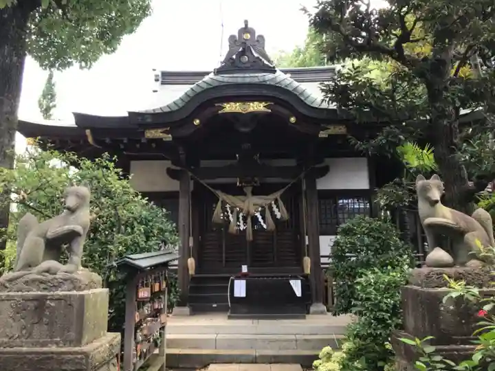 産千代稲荷神社の本殿・本堂