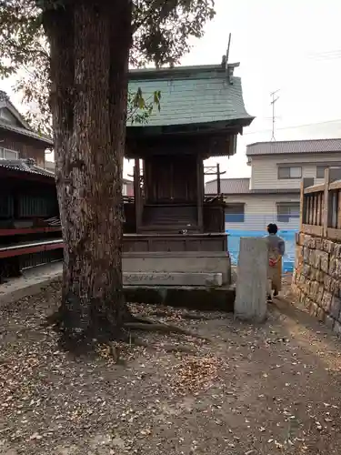 嘉母神社の末社