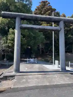 莫越山神社の{uncategorized: "未分類", other: "その他", undefined: "問題あり", building: "その他建物", grave: "お墓", sacred_gate: "鳥居", guardian: "狛犬", statue: "像", buddha: "仏像", history: "歴史", nature: "自然", garden: "庭園", animal: "動物", pagoda: "塔", temizu: "手水舎", mountain_gate: "山門・神門", sanctuary: "本殿・本堂", subordinate: "末社・摂社", art: "芸術", scenery: "景色", jizo: "地蔵", ema: "絵馬", goshuin: "御朱印", omikuji: "おみくじ", items: "授与品その他", amulet: "お守り", goshuincho: "御朱印帳", eats: "食事", festival: "お祭り", votive_dance: "神楽", shichigosan: "七五三参", wedding: "結婚式", experience: "体験その他", initially: "初詣", around: "周辺", anti_infection: "感染症対策"}