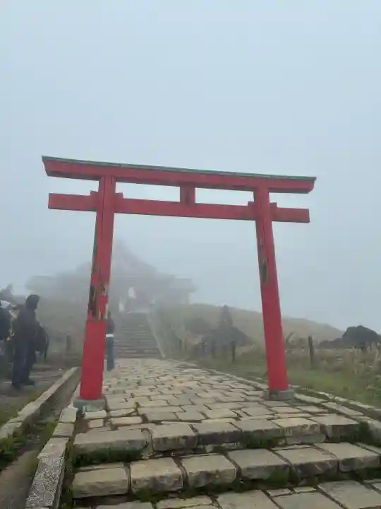 箱根元宮の{uncategorized: "未分類", other: "その他", undefined: "問題あり", building: "その他建物", grave: "お墓", sacred_gate: "鳥居", guardian: "狛犬", statue: "像", buddha: "仏像", history: "歴史", nature: "自然", garden: "庭園", animal: "動物", pagoda: "塔", temizu: "手水舎", mountain_gate: "山門・神門", sanctuary: "本殿・本堂", subordinate: "末社・摂社", art: "芸術", scenery: "景色", jizo: "地蔵", ema: "絵馬", goshuin: "御朱印", omikuji: "おみくじ", items: "授与品その他", amulet: "お守り", goshuincho: "御朱印帳", eats: "食事", festival: "お祭り", votive_dance: "神楽", shichigosan: "七五三参", wedding: "結婚式", experience: "体験その他", initially: "初詣", around: "周辺", anti_infection: "感染症対策"}