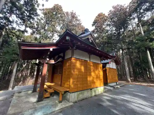 勢子辻 山神社の本殿