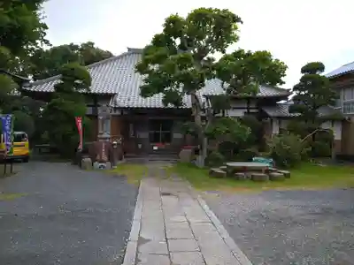 長泉寺の本殿・本堂