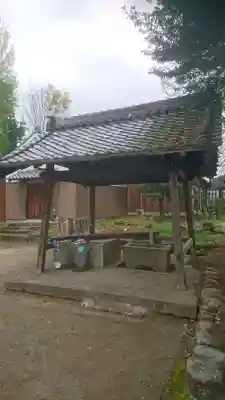 稲荷神社の手水舎