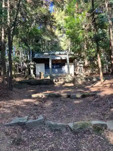 二所神社の{uncategorized: "未分類", other: "その他", undefined: "問題あり", building: "その他建物", grave: "お墓", sacred_gate: "鳥居", guardian: "狛犬", statue: "像", buddha: "仏像", history: "歴史", nature: "自然", garden: "庭園", animal: "動物", pagoda: "塔", temizu: "手水舎", mountain_gate: "山門・神門", sanctuary: "本殿・本堂", subordinate: "末社・摂社", art: "芸術", scenery: "景色", jizo: "地蔵", ema: "絵馬", goshuin: "御朱印", omikuji: "おみくじ", items: "授与品その他", amulet: "お守り", goshuincho: "御朱印帳", eats: "食事", festival: "お祭り", votive_dance: "神楽", shichigosan: "七五三参", wedding: "結婚式", experience: "体験その他", initially: "初詣", around: "周辺", anti_infection: "感染症対策"}