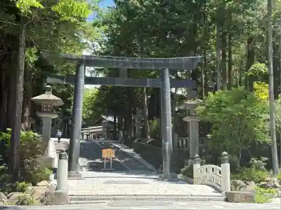 諏訪大社下社秋宮(長野県)