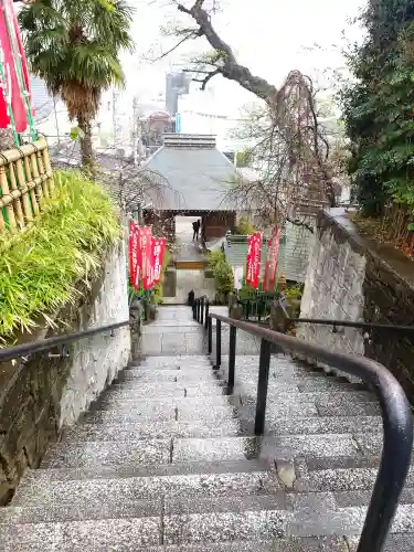 弘明寺の{uncategorized: "未分類", other: "その他", undefined: "問題あり", building: "その他建物", grave: "お墓", sacred_gate: "鳥居", guardian: "狛犬", statue: "像", buddha: "仏像", history: "歴史", nature: "自然", garden: "庭園", animal: "動物", pagoda: "塔", temizu: "手水舎", mountain_gate: "山門・神門", sanctuary: "本殿・本堂", subordinate: "末社・摂社", art: "芸術", scenery: "景色", jizo: "地蔵", ema: "絵馬", goshuin: "御朱印", omikuji: "おみくじ", items: "授与品その他", amulet: "お守り", goshuincho: "御朱印帳", eats: "食事", festival: "お祭り", votive_dance: "神楽", shichigosan: "七五三参", wedding: "結婚式", experience: "体験その他", initially: "初詣", around: "周辺", anti_infection: "感染症対策"}