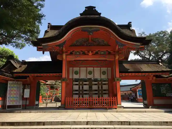 宇佐神宮の山門・神門