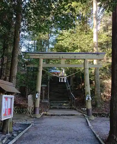 白鳥神社の鳥居