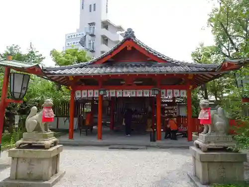 源九郎稲荷神社の本殿