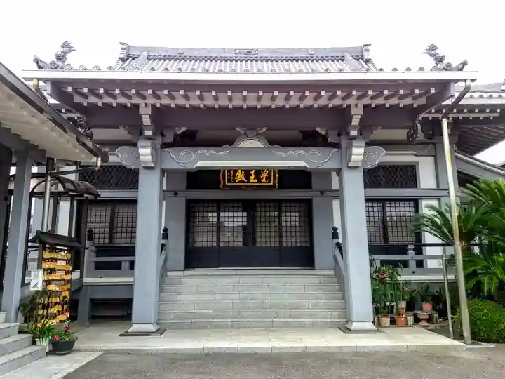 長翁寺の本殿・本堂