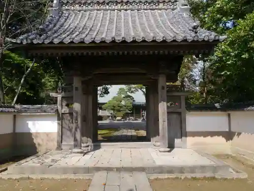 息障院の山門・神門