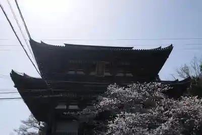 金峯山寺の山門・神門