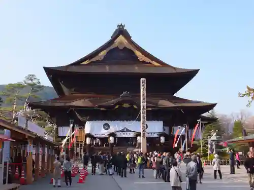 善光寺の本殿・本堂