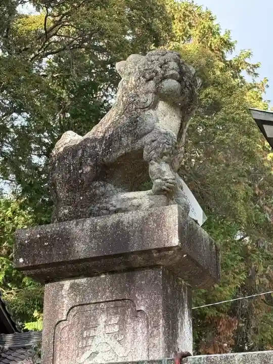 五社大明神社の{uncategorized: "未分類", other: "その他", undefined: "問題あり", building: "その他建物", grave: "お墓", sacred_gate: "鳥居", guardian: "狛犬", statue: "像", buddha: "仏像", history: "歴史", nature: "自然", garden: "庭園", animal: "動物", pagoda: "塔", temizu: "手水舎", mountain_gate: "山門・神門", sanctuary: "本殿・本堂", subordinate: "末社・摂社", art: "芸術", scenery: "景色", jizo: "地蔵", ema: "絵馬", goshuin: "御朱印", omikuji: "おみくじ", items: "授与品その他", amulet: "お守り", goshuincho: "御朱印帳", eats: "食事", festival: "お祭り", votive_dance: "神楽", shichigosan: "七五三参", wedding: "結婚式", experience: "体験その他", initially: "初詣", around: "周辺", anti_infection: "感染症対策"}