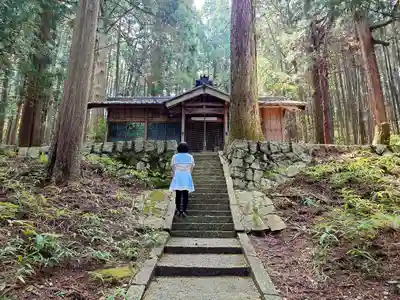白鳥神社の本殿・本堂