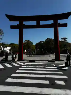 鶴岡八幡宮の{uncategorized: "未分類", other: "その他", undefined: "問題あり", building: "その他建物", grave: "お墓", sacred_gate: "鳥居", guardian: "狛犬", statue: "像", buddha: "仏像", history: "歴史", nature: "自然", garden: "庭園", animal: "動物", pagoda: "塔", temizu: "手水舎", mountain_gate: "山門・神門", sanctuary: "本殿・本堂", subordinate: "末社・摂社", art: "芸術", scenery: "景色", jizo: "地蔵", ema: "絵馬", goshuin: "御朱印", omikuji: "おみくじ", items: "授与品その他", amulet: "お守り", goshuincho: "御朱印帳", eats: "食事", festival: "お祭り", votive_dance: "神楽", shichigosan: "七五三参", wedding: "結婚式", experience: "体験その他", initially: "初詣", around: "周辺", anti_infection: "感染症対策"}