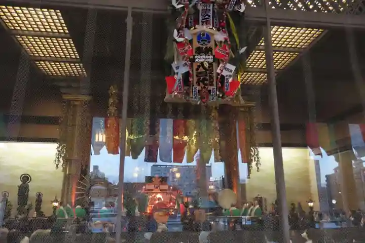 西新井大師総持寺の本殿・本堂