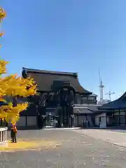 本願寺（西本願寺）の山門