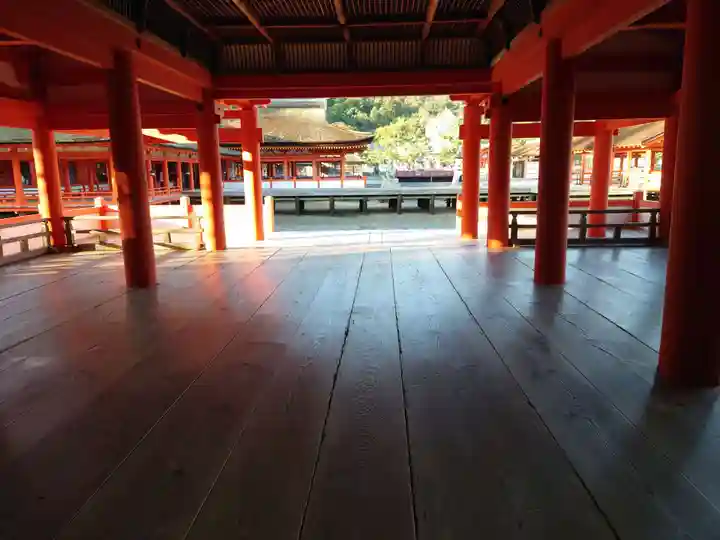 厳島神社(広島県)