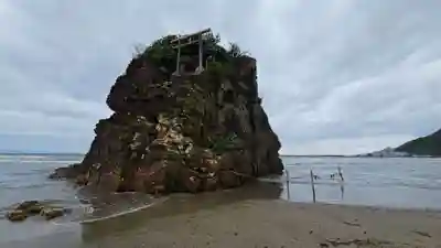 稲佐の浜 弁天島(島根県)