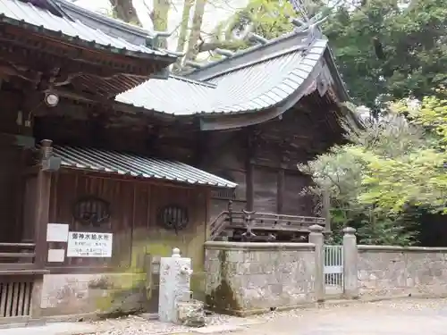 玉敷神社の本殿