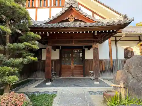 海清寺の{uncategorized: "未分類", other: "その他", undefined: "問題あり", building: "その他建物", grave: "お墓", sacred_gate: "鳥居", guardian: "狛犬", statue: "像", buddha: "仏像", history: "歴史", nature: "自然", garden: "庭園", animal: "動物", pagoda: "塔", temizu: "手水舎", mountain_gate: "山門・神門", sanctuary: "本殿・本堂", subordinate: "末社・摂社", art: "芸術", scenery: "景色", jizo: "地蔵", ema: "絵馬", goshuin: "御朱印", omikuji: "おみくじ", items: "授与品その他", amulet: "お守り", goshuincho: "御朱印帳", eats: "食事", festival: "お祭り", votive_dance: "神楽", shichigosan: "七五三参", wedding: "結婚式", experience: "体験その他", initially: "初詣", around: "周辺", anti_infection: "感染症対策"}