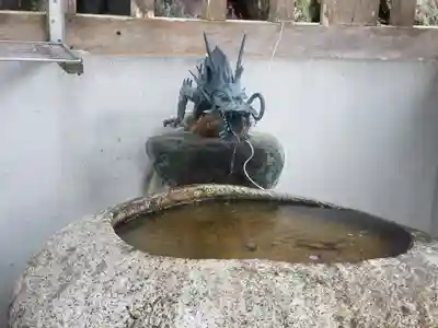 泉岡一言神社の手水舎