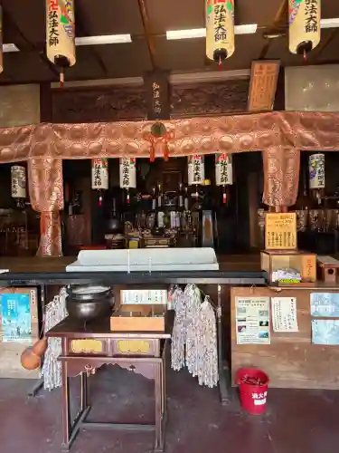 弥勒寺の{uncategorized: "未分類", other: "その他", undefined: "問題あり", building: "その他建物", grave: "お墓", sacred_gate: "鳥居", guardian: "狛犬", statue: "像", buddha: "仏像", history: "歴史", nature: "自然", garden: "庭園", animal: "動物", pagoda: "塔", temizu: "手水舎", mountain_gate: "山門・神門", sanctuary: "本殿・本堂", subordinate: "末社・摂社", art: "芸術", scenery: "景色", jizo: "地蔵", ema: "絵馬", goshuin: "御朱印", omikuji: "おみくじ", items: "授与品その他", amulet: "お守り", goshuincho: "御朱印帳", eats: "食事", festival: "お祭り", votive_dance: "神楽", shichigosan: "七五三参", wedding: "結婚式", experience: "体験その他", initially: "初詣", around: "周辺", anti_infection: "感染症対策"}