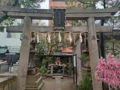 玉造稲荷神社の末社・摂社