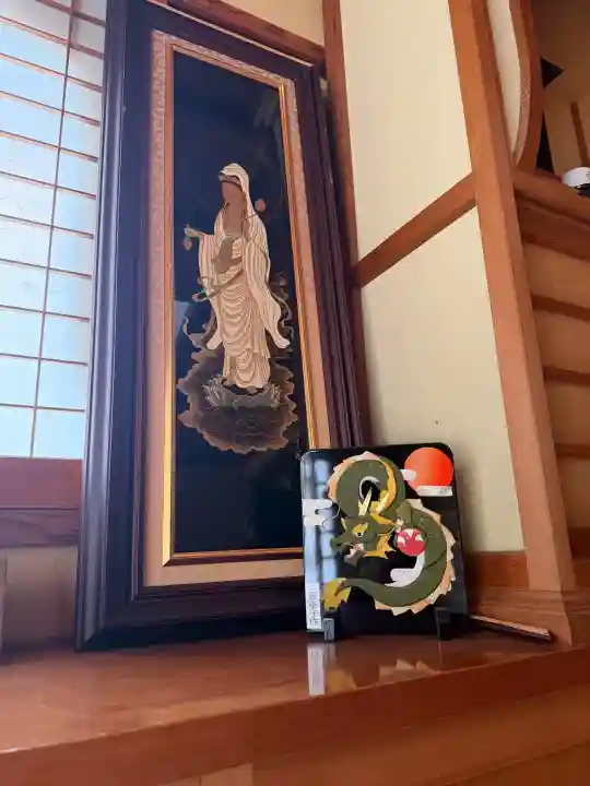 宝鏡寺の{uncategorized: "未分類", other: "その他", undefined: "問題あり", building: "その他建物", grave: "お墓", sacred_gate: "鳥居", guardian: "狛犬", statue: "像", buddha: "仏像", history: "歴史", nature: "自然", garden: "庭園", animal: "動物", pagoda: "塔", temizu: "手水舎", mountain_gate: "山門・神門", sanctuary: "本殿・本堂", subordinate: "末社・摂社", art: "芸術", scenery: "景色", jizo: "地蔵", ema: "絵馬", goshuin: "御朱印", omikuji: "おみくじ", items: "授与品その他", amulet: "お守り", goshuincho: "御朱印帳", eats: "食事", festival: "お祭り", votive_dance: "神楽", shichigosan: "七五三参", wedding: "結婚式", experience: "体験その他", initially: "初詣", around: "周辺", anti_infection: "感染症対策"}