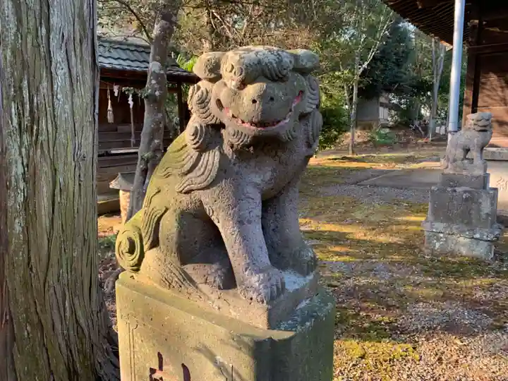 八幡神社の狛犬