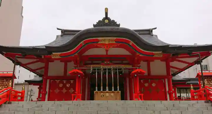 花園神社の本殿・本堂