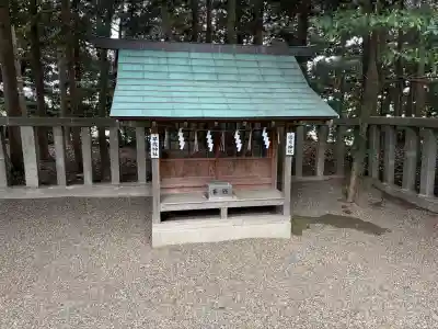 常陸第三宮　吉田神社の{uncategorized: "未分類", other: "その他", undefined: "問題あり", building: "その他建物", grave: "お墓", sacred_gate: "鳥居", guardian: "狛犬", statue: "像", buddha: "仏像", history: "歴史", nature: "自然", garden: "庭園", animal: "動物", pagoda: "塔", temizu: "手水舎", mountain_gate: "山門・神門", sanctuary: "本殿・本堂", subordinate: "末社・摂社", art: "芸術", scenery: "景色", jizo: "地蔵", ema: "絵馬", goshuin: "御朱印", omikuji: "おみくじ", items: "授与品その他", amulet: "お守り", goshuincho: "御朱印帳", eats: "食事", festival: "お祭り", votive_dance: "神楽", shichigosan: "七五三参", wedding: "結婚式", experience: "体験その他", initially: "初詣", around: "周辺", anti_infection: "感染症対策"}