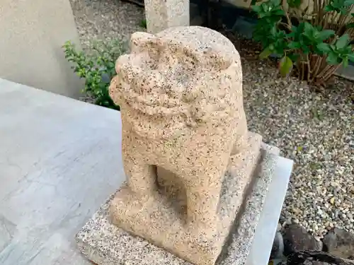 東名荒神社の狛犬