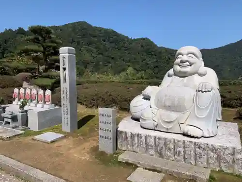 青岸渡寺の像