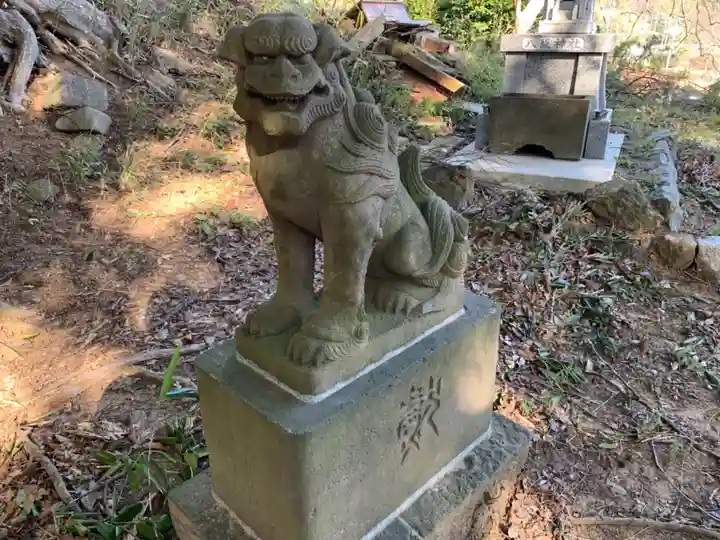 白山神社の狛犬